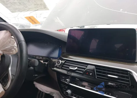 2021 BMW 540I xDrive z USA, uszkodzony, nr VIN WBA73BJ03MWX13992